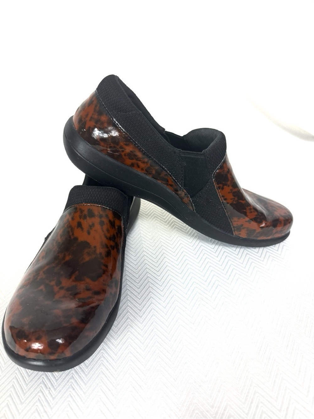 Alegria Duette Slip-On Comfort Shoe in Tortoiseshell Brown Size 39